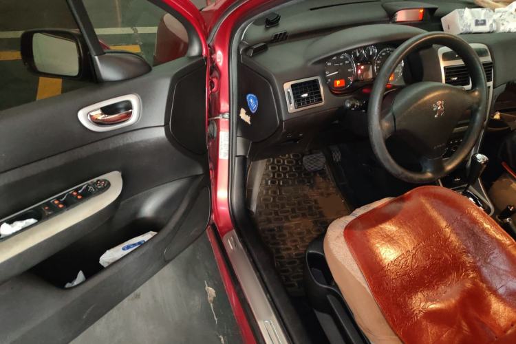 Used Peugeot 307 2006 2.0L Automatic Drive Version
