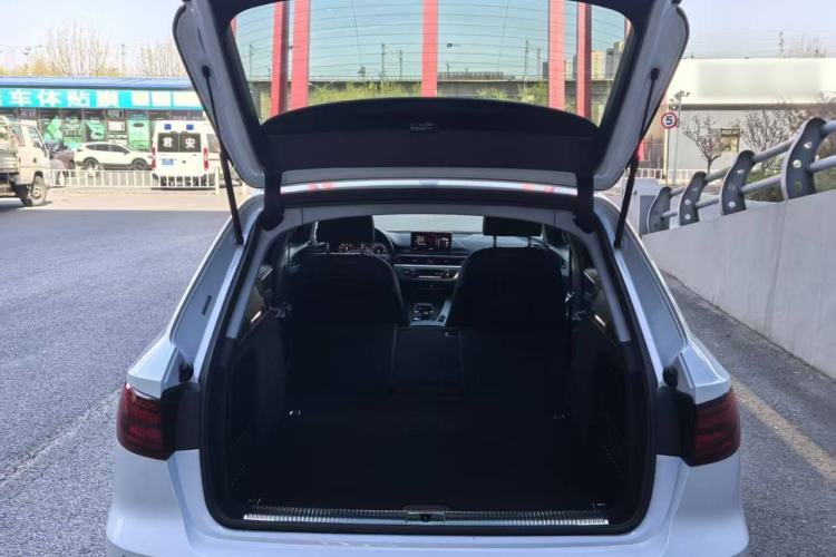 Used Audi A4 2020 Avant Avant-garde 40 TFSI Fashionable and Dynamic Model
