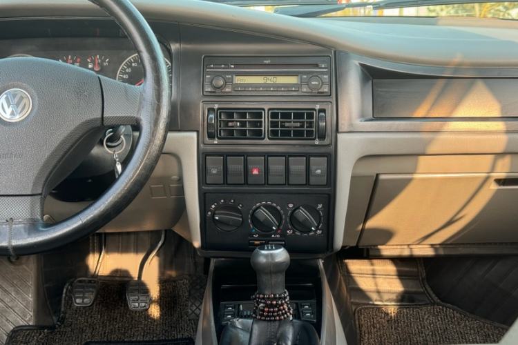 Used Volkswagen Santana Vista 2008 1.8L Manual Sishang Model