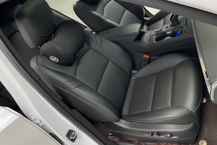 Used Cadillac XT4 2024 28T Two-Wheel-Drive Luxury Version
