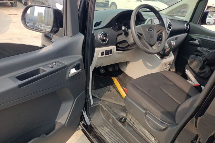 Used JAC Refine M3 2025 1.8L Manual Classic Edition 5 Seats
