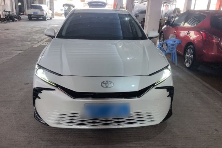 Used Toyota Camry 2024 Dual-Motor 2.0 HGVP Luxury Edition Front