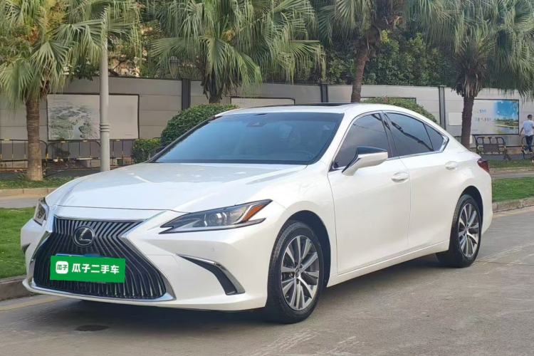 Used Lexus ES 2020 200 Excellence Edition