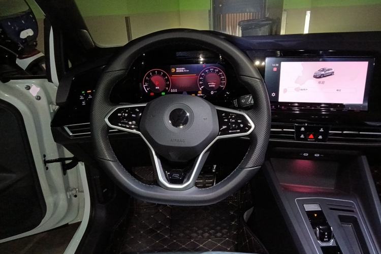 Used Volkswagen Golf 2023 280TSI DSG Pro 20th Anniversary Edition