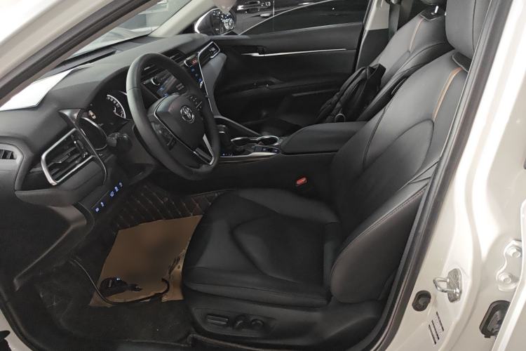 Used Toyota Camry 2019 Revised Version 2.0G Luxury Edition
