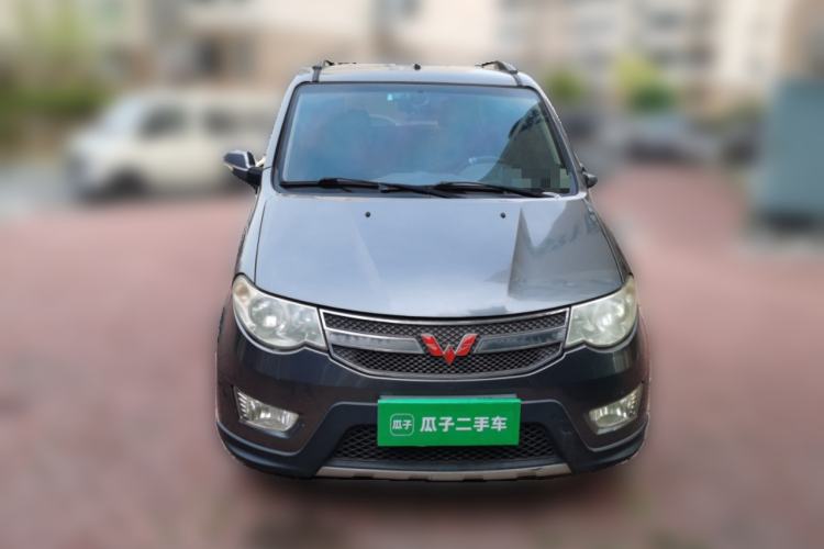 Used Wuling Hongguang 2013 1.5L S Comfort Model Front