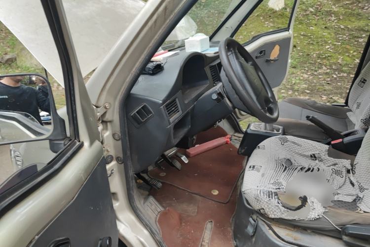 Used Wuling Zhiguang 2013 1.0L Practical Version Driver Seat