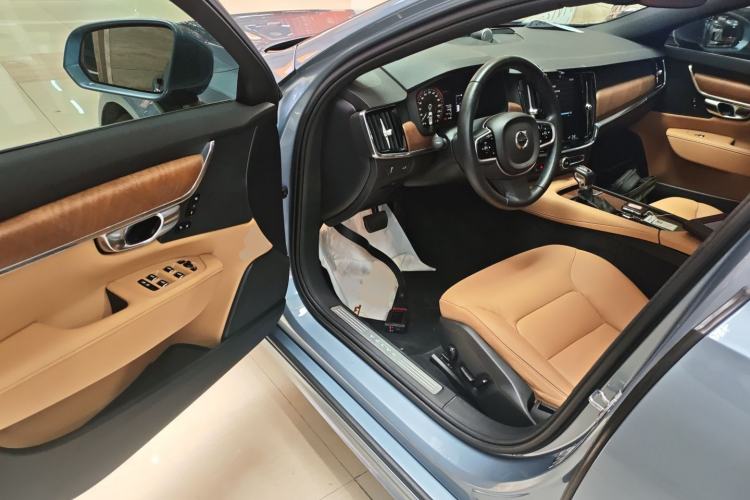 Used Volvo S90 2019 T5 Zhiyi Edition
