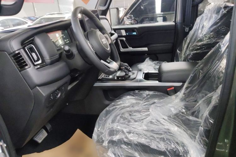 Used 212 T01 2024 2.0T Explorer