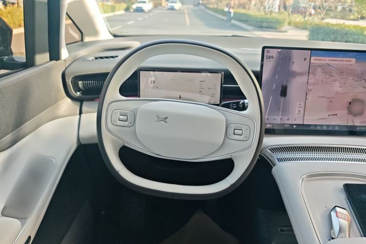 Used XPeng X9 2025 740 Ultra-Long Range Max
