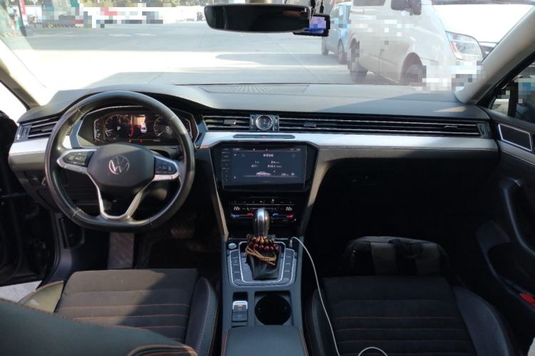 Used Volkswagen Magotan 2021 330TSI DSG 30th Anniversary Edition
