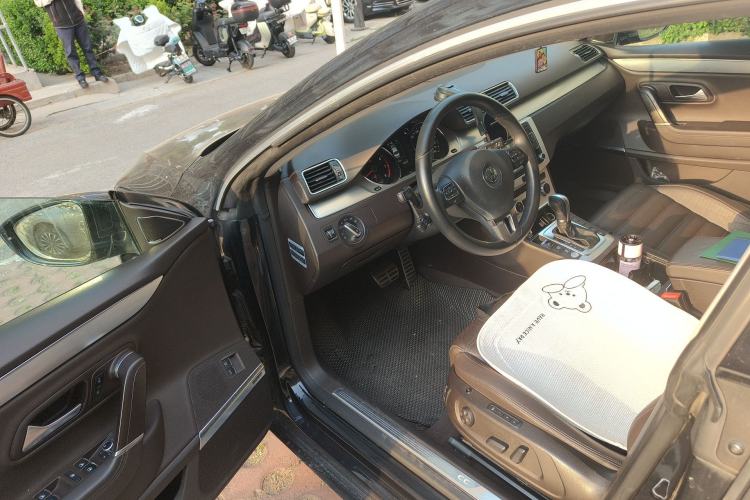 Used Volkswagen FAW-Volkswagen CC 2015 2.0 TSI Ultimate Model