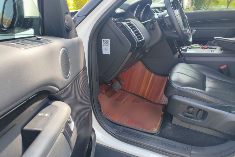 Used Land Rover Discovery 2017 3.0 SC V6 SE Driver Seat