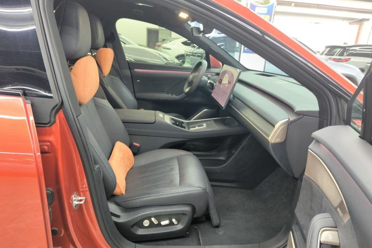 Used ONVO L60 2024 60 kWh Rear-Drive Version
