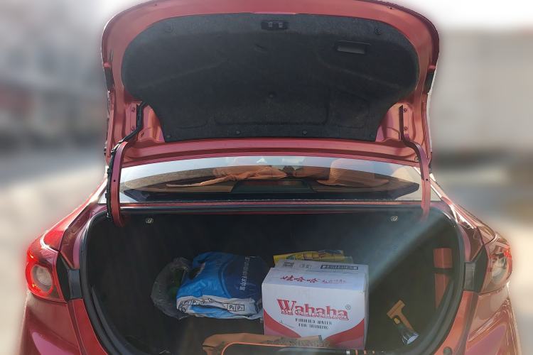 Used Mazda 3 Axela 2014 Sedan 2.0L Automatic Flagship Model