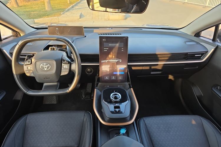 Used Toyota bZ3 2023 616 km Long-Range Premium