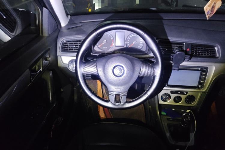 Used Volkswagen Lavida 2013 Revised Classic 1.6L Manual Fashion Edition
