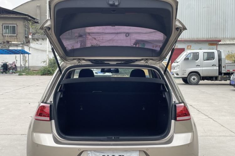 Used Volkswagen Golf 2019 200TSI DSG Comfort & Ambition Edition China VI Standard Trunk