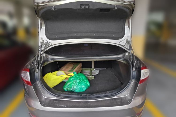 Used Ford Mondeo 2011 2.0L GTDi 200 Luxury Edition Trunk