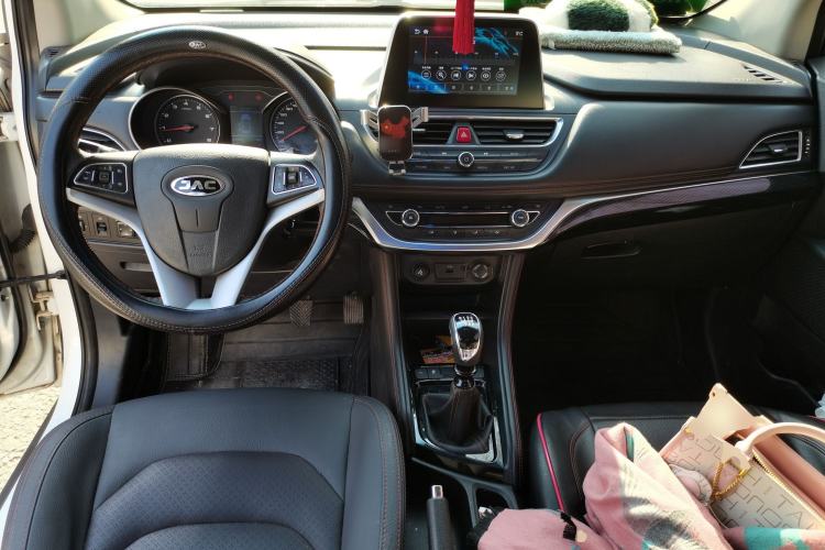 Used JAC Refine S3 2018 Custom Edition 1.5L Manual Luxury Smart Model
