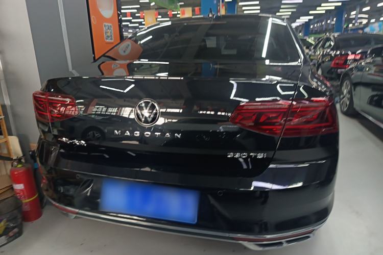 Used Volkswagen Magotan 2023 2 Million Units Commemorative Edition 330TSI DSG Luxury Version
