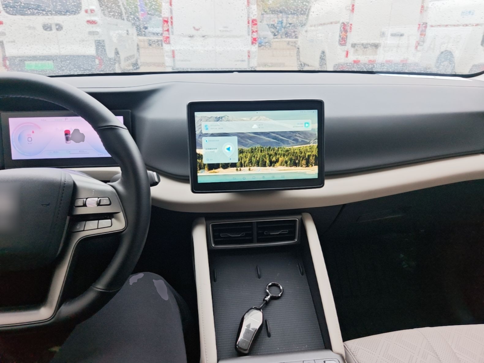 BYD Yuan UP 2025 Model 301KM Leading Version — снимка 12