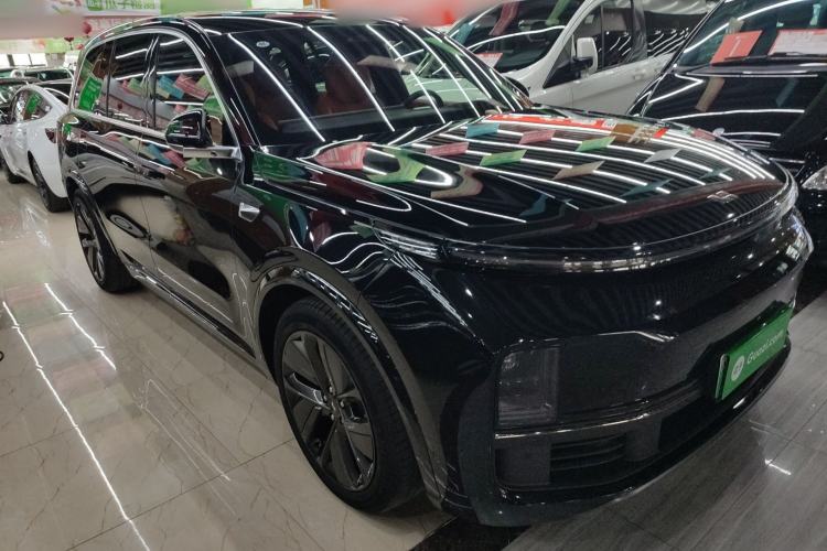 Used Li Auto L9 2023 Pro Model Front Right 45 Deg