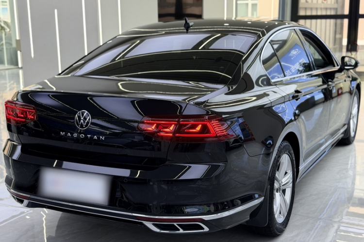 Used Volkswagen Magotan 2023 2 Million Units Limited-Edition 280TSI DSG Comfort Version Exterior 4