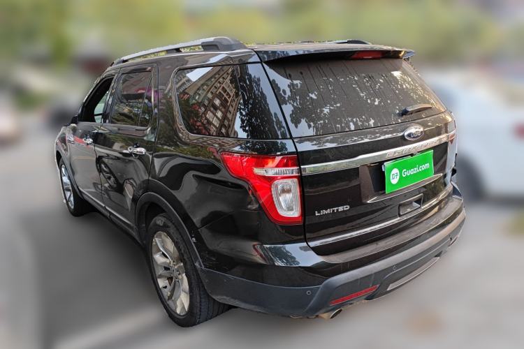 Used Ford Explorer 2013 3.5L Deluxe Model
