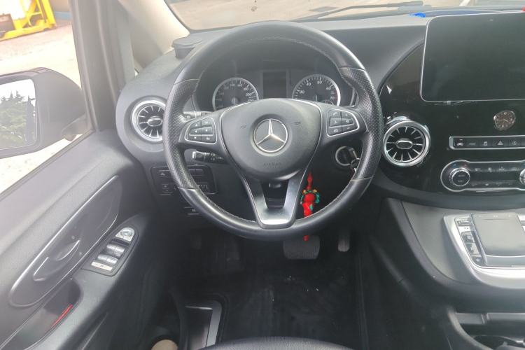 Used Mercedes-Benz Vito 2018 2.0T Business Version China V Emission Standard Steering Wheel