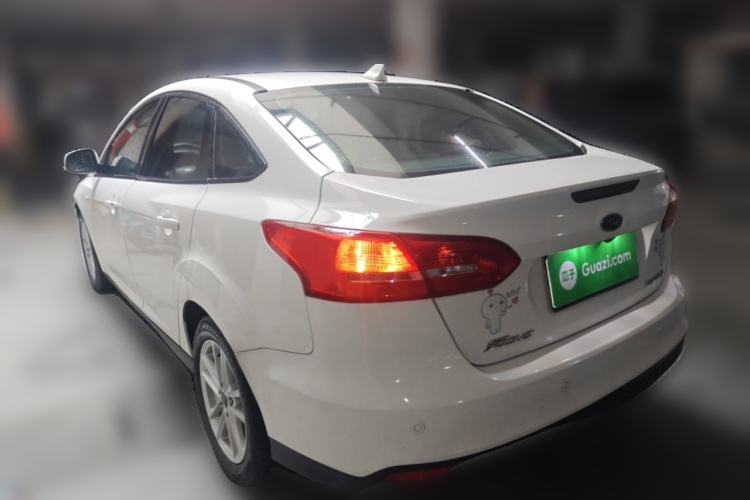 Used Ford Focus 2018 Sedan Classic 1.6L Automatic Trendy SmartDrive Edition Exterior 3