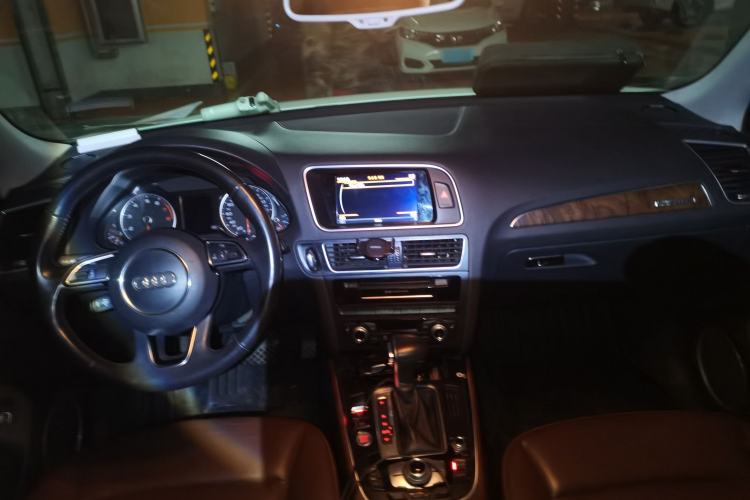 Used Audi Q5 2017 40 TFSI Comfort Model
