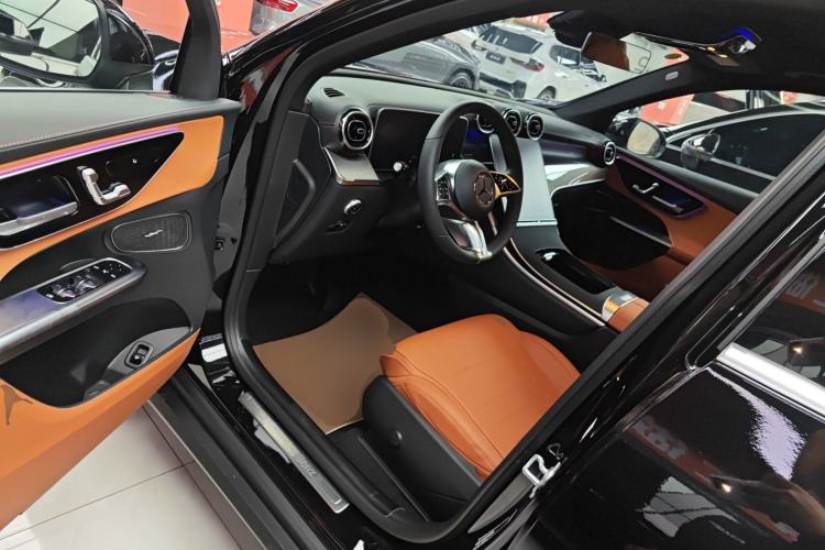 Used Mercedes-Benz GLC 2026 GLC 260 L 4MATIC Classic Edition Driver Seat