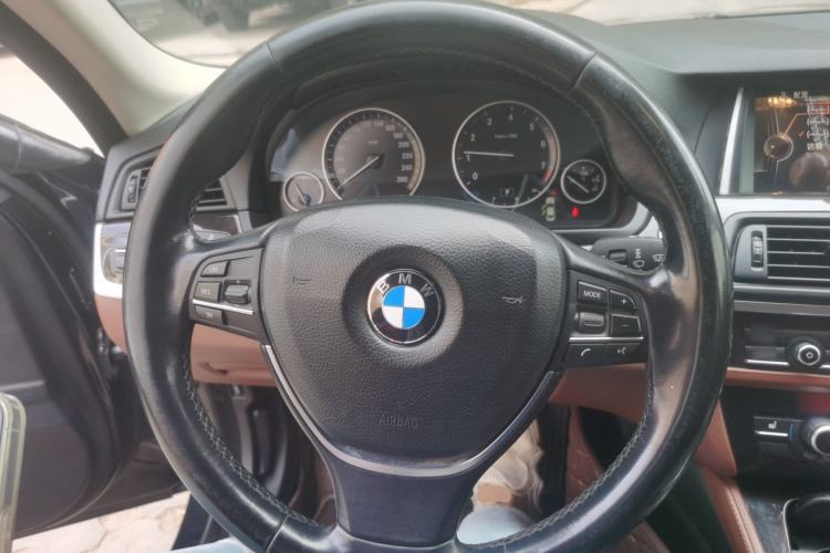Used BMW 5 Series 2017 525Li Leading Model