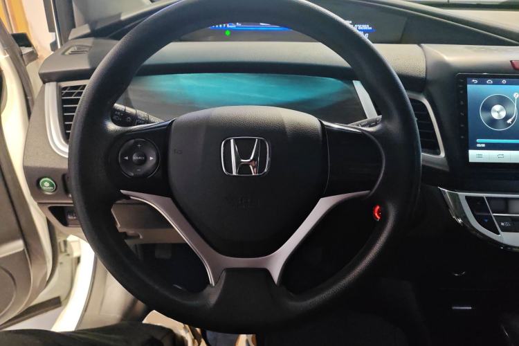 Used Honda Jade 2017 1.8L automatic Comfort version 5 seats
