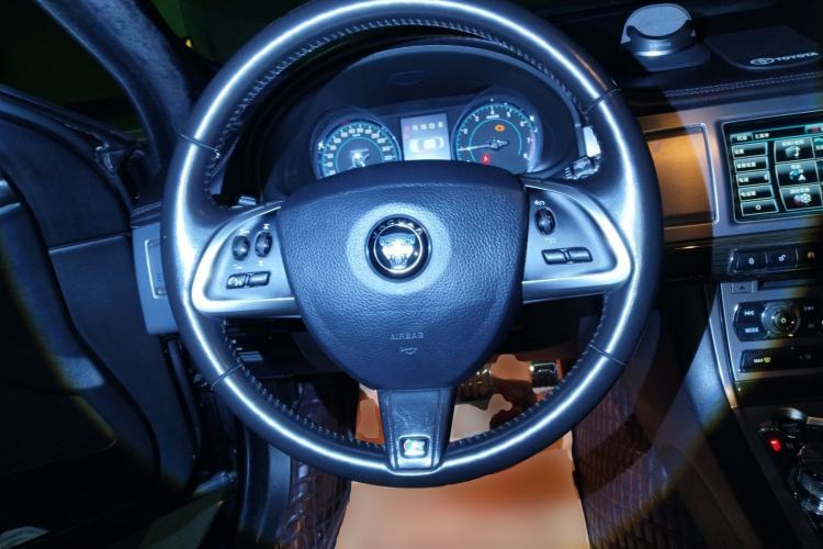 Used Jaguar XF 2015 XF 3.0 SC R-Sport Luxury Edition Steering Wheel