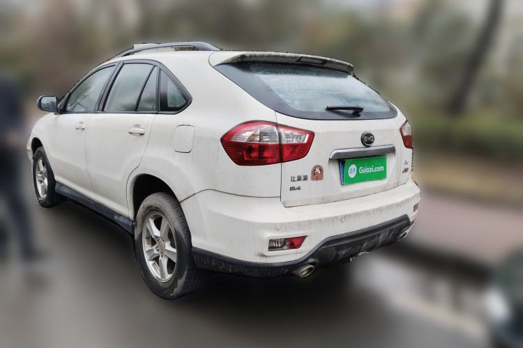 Used BYD S6 2014 2.4L Automatic Prestige 5-Seater