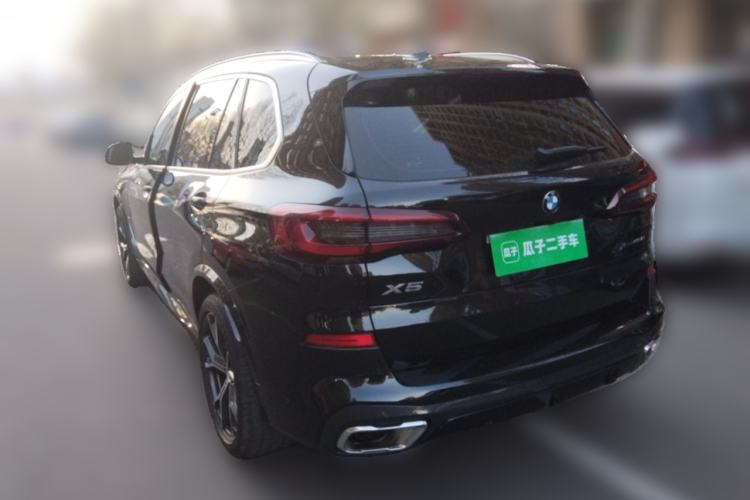 Used BMW X5 2022 xDrive 40Li M Sport Package
