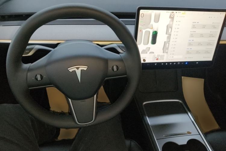 Used Tesla Model Y 2024 Long-Range All-Wheel-Drive Version