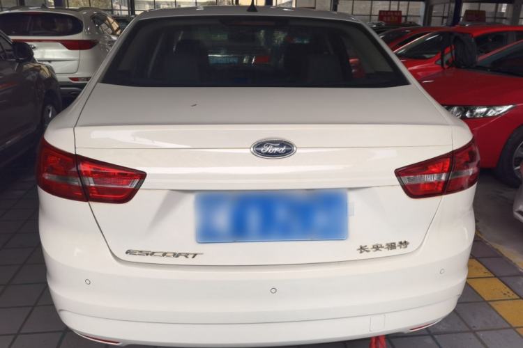 Used Ford Escort 2015 1.5L Manual Comfort Model
