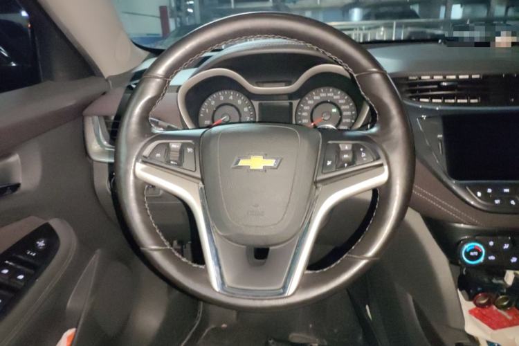 Used Chevrolet Malibu 2018 530T Automatic Luxury Edition Steering Wheel