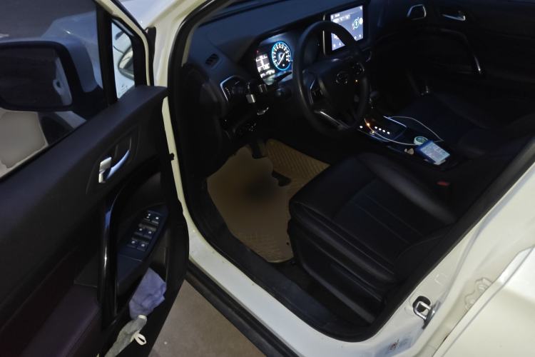 Used GAC Trumpchi GS4 2018 235T Automatic Two-Wheel Drive Elite Edition Driver Seat