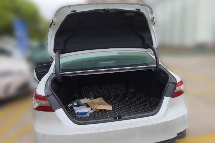 Used Toyota Camry 2018 2.5G Luxury Edition Trunk