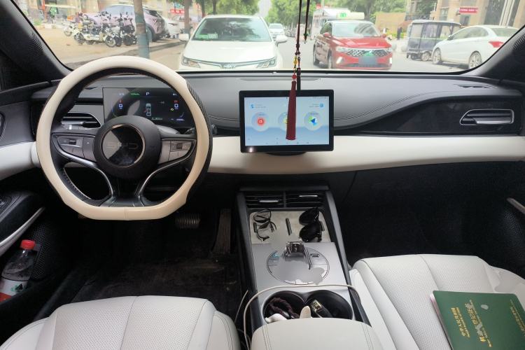 Used BYD Seal 06 New Energy 2024 DM-i 80KM Luxury Model Center Console