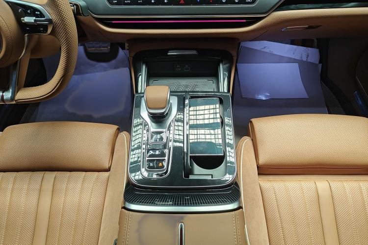 Used Hongqi H9 2024 2.0T Qixiang Private Style Edition