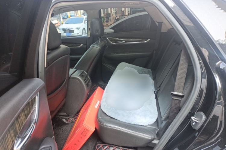 Used Cadillac XT5 2018 25T Luxury Model
