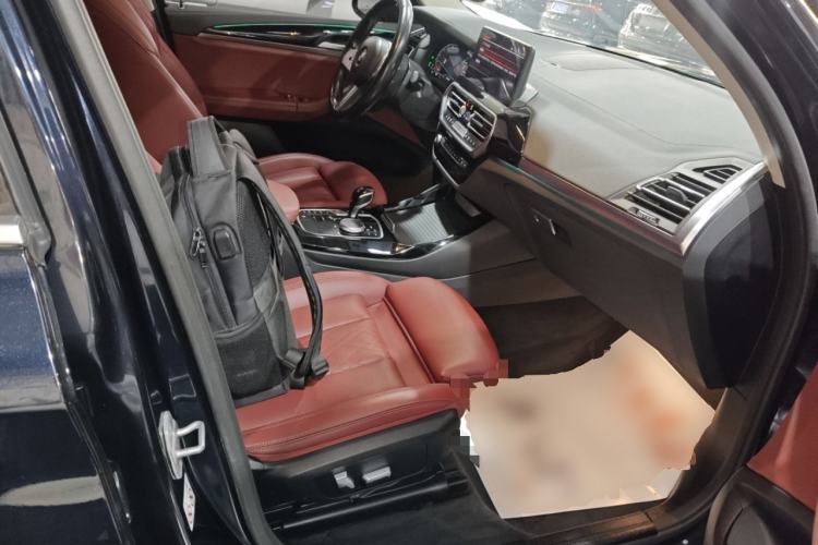 Used BMW X3 2022 Restyled xDrive25i M Sport Package Right Front Seat