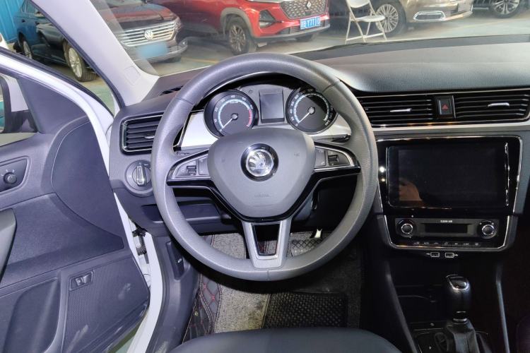Used Skoda Rapid 2020 1.5L Automatic Comfort Edition
