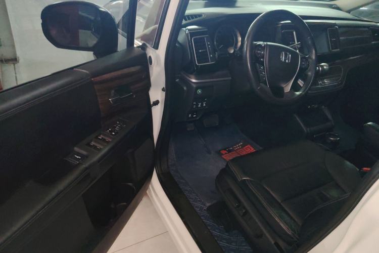 Used Honda Elysion 2016 2.4L Style Edition Driver Seat