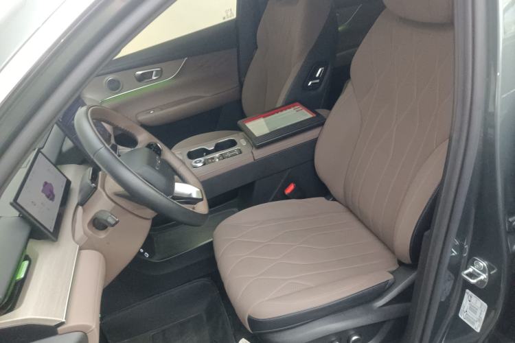 Used Chery Tiggo 8 PLUS 2025 290TGDI DCT Prestige 5-Seater Left Front Seat